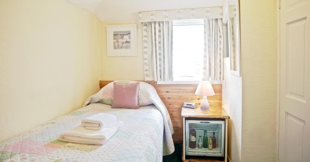 The Old Bridge House Hotell Looe Eksteriør bilde